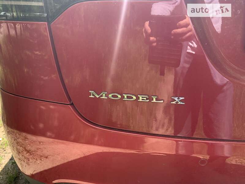 Позашляховик / Кросовер Tesla Model X 2018 в Києві