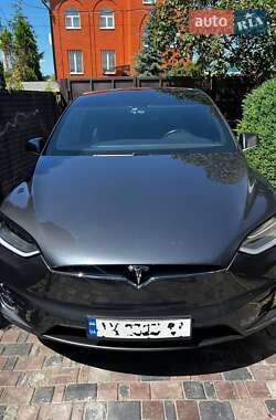 Позашляховик / Кросовер Tesla Model X 2016 в 