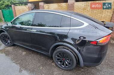 Внедорожник / Кроссовер Tesla Model X 2017 в 