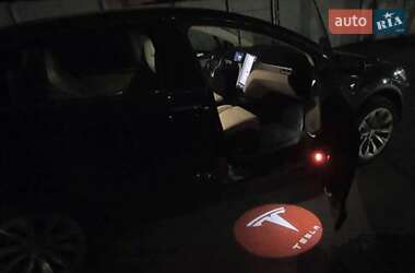 Внедорожник / Кроссовер Tesla Model X 2017 в 