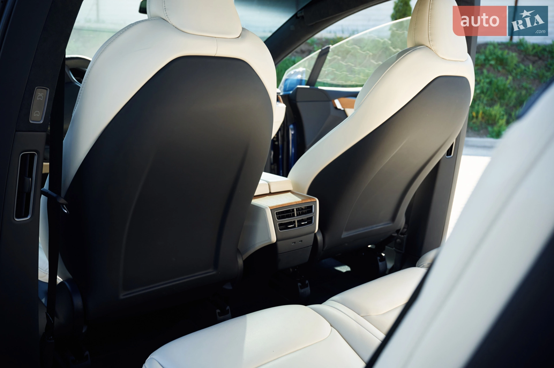 2020 Tesla Model X - мініатюра 8