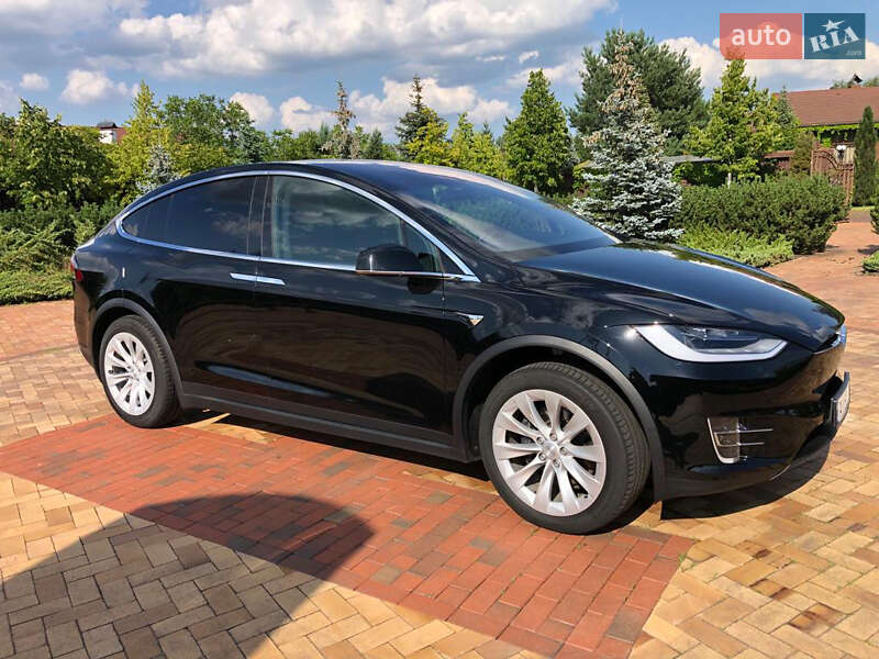 Внедорожник / Кроссовер Tesla Model X 2020 в Киеве