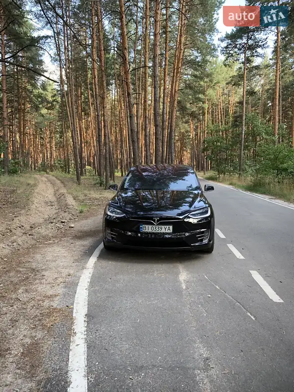 Внедорожник / Кроссовер Tesla Model X 2016 в 