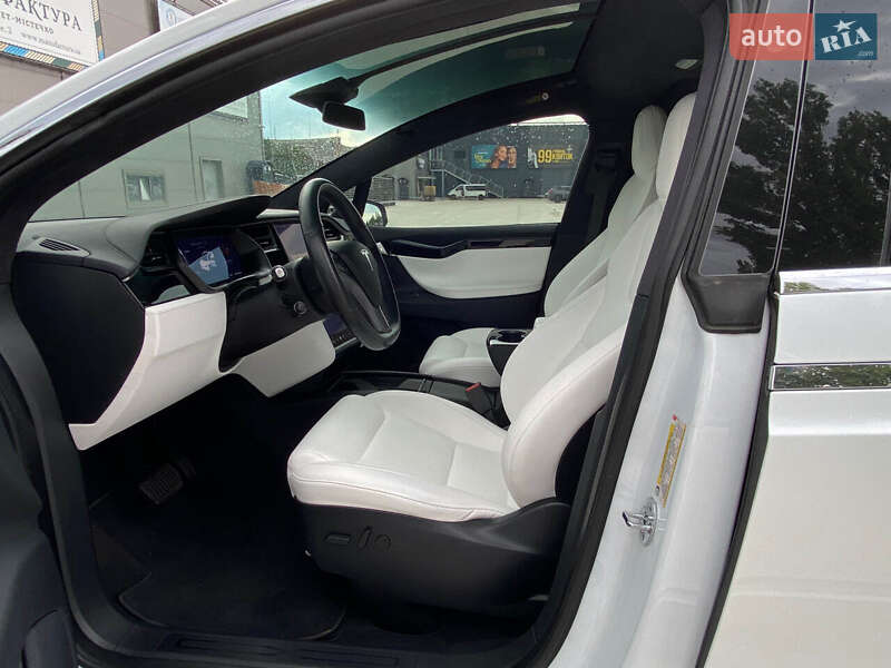 Внедорожник / Кроссовер Tesla Model X 2020 в Киеве