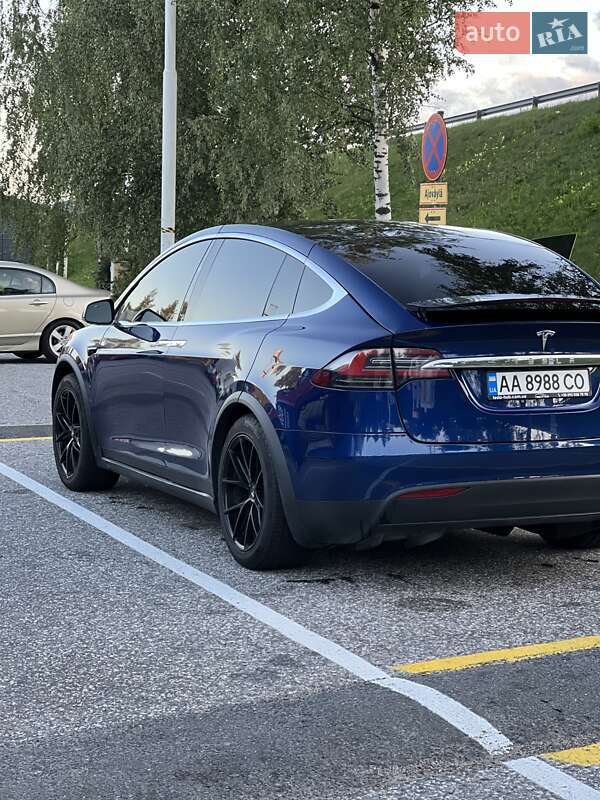 Внедорожник / Кроссовер Tesla Model X 2017 в Киеве
