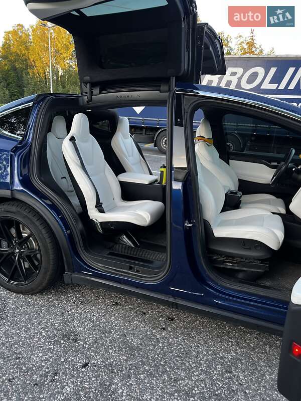 Внедорожник / Кроссовер Tesla Model X 2017 в Киеве
