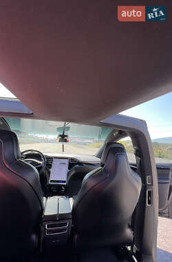 Внедорожник / Кроссовер Tesla Model X 2017 в Виннице