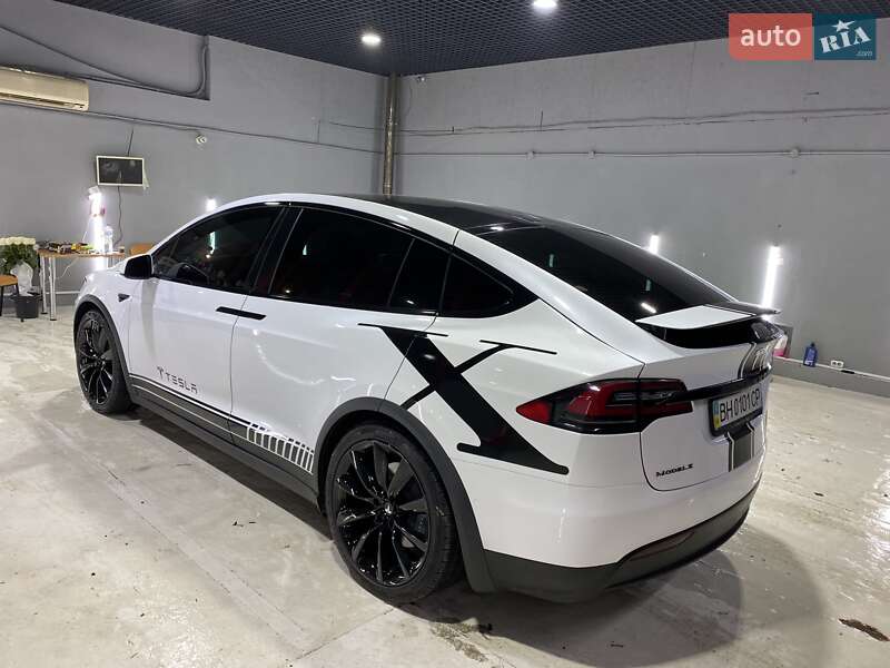 Позашляховик / Кросовер Tesla Model X 2019 в Одесі