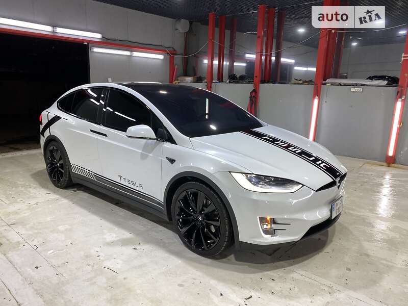 Позашляховик / Кросовер Tesla Model X 2019 в Одесі фото 2 Позашляховик / Кросовер Tesla Model X 2019 в Одесі