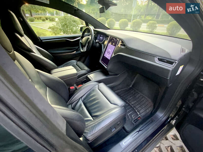 Внедорожник / Кроссовер Tesla Model X 2017 в Буче фото 7 Внедорожник / Кроссовер Tesla Model X 2017 в Буче