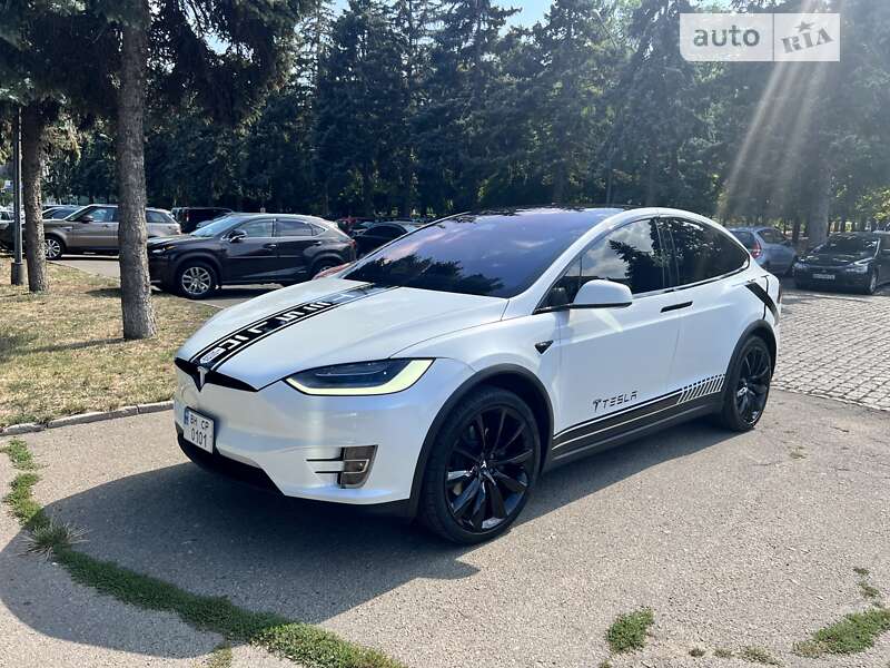 Позашляховик / Кросовер Tesla Model X 2019 в Одесі фото 17 Позашляховик / Кросовер Tesla Model X 2019 в Одесі