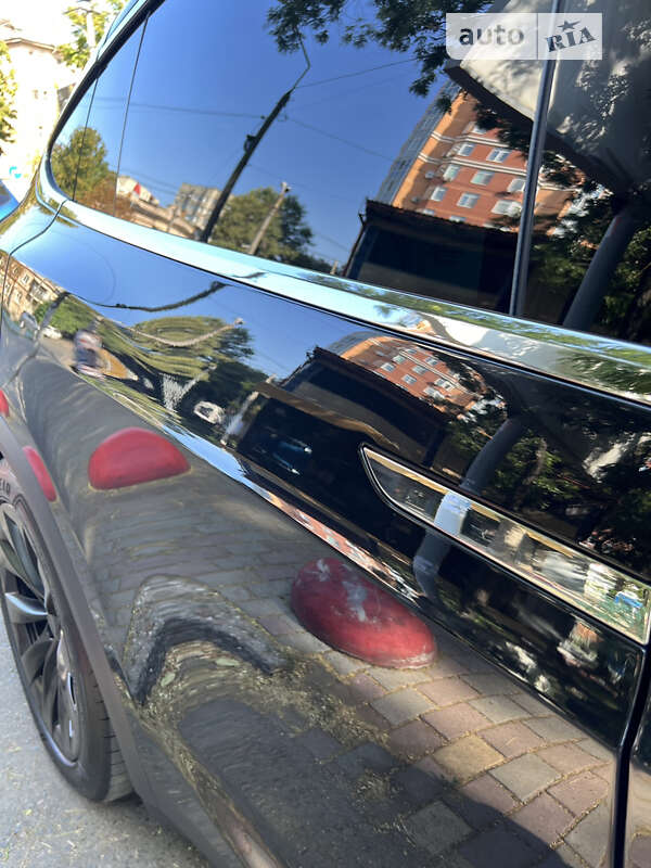 Позашляховик / Кросовер Tesla Model X 2016 в Дніпрі