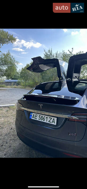 Позашляховик / Кросовер Tesla Model X 2020 в Дніпрі