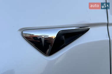 Внедорожник / Кроссовер Tesla Model X 2017 в Киеве
