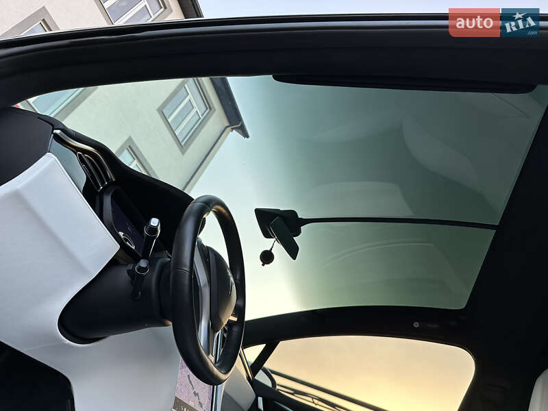 Внедорожник / Кроссовер Tesla Model X 2017 в Киеве