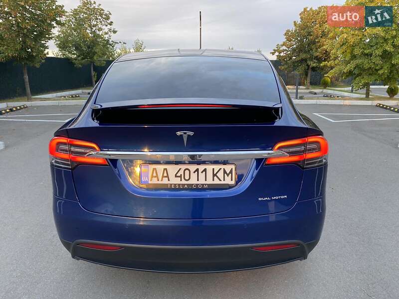 Внедорожник / Кроссовер Tesla Model X 2019 в Киеве