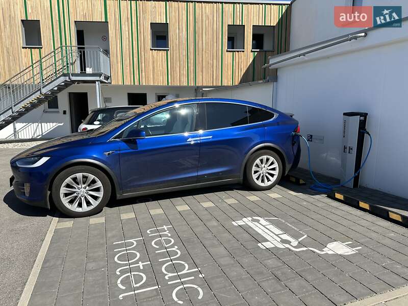 Внедорожник / Кроссовер Tesla Model X 2019 в Киеве фото 2 Внедорожник / Кроссовер Tesla Model X 2019 в Киеве