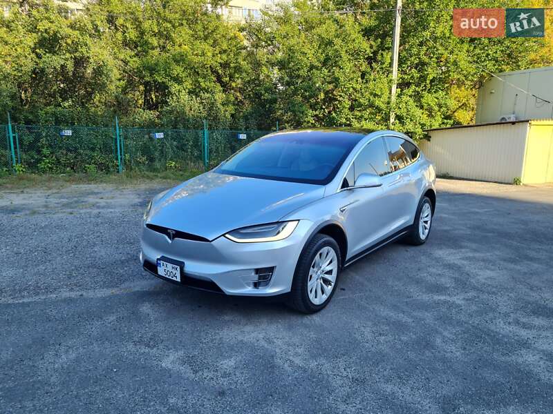 Tesla Model X 2016