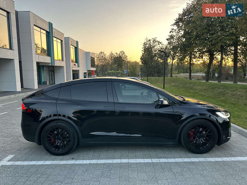 Внедорожник / Кроссовер Tesla Model X 2016 в Львове