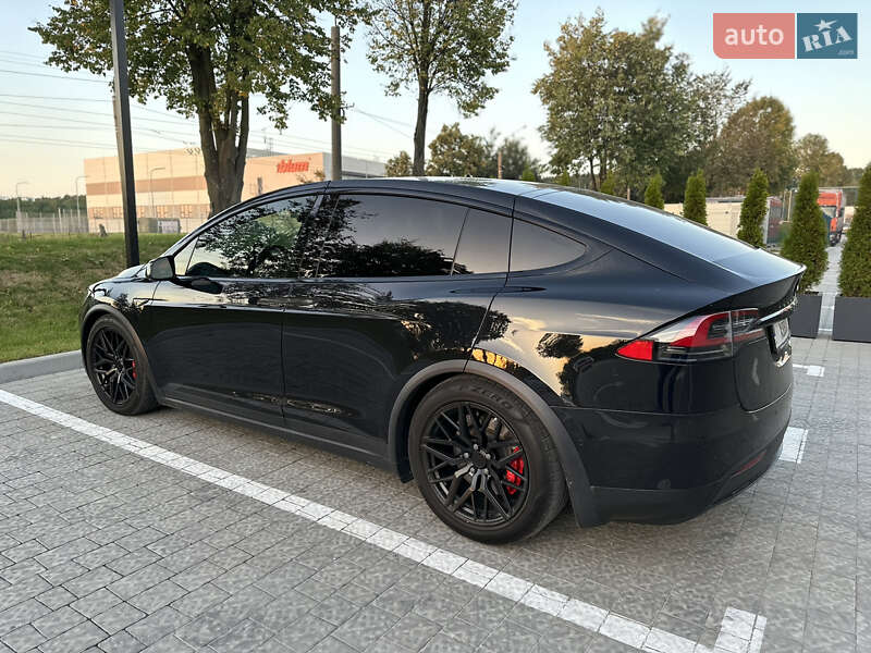 Внедорожник / Кроссовер Tesla Model X 2016 в Львове