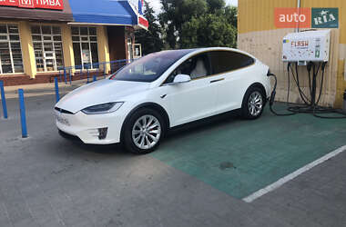 Внедорожник / Кроссовер Tesla Model X 2017 в 