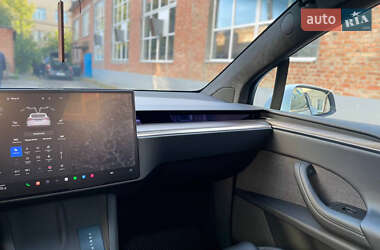 Позашляховик / Кросовер Tesla Model X 2022 в 