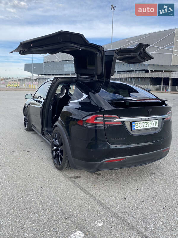 Внедорожник / Кроссовер Tesla Model X 2016 в Одессе