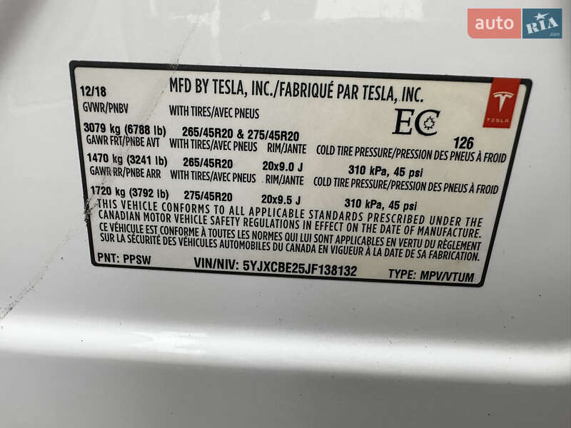 Позашляховик / Кросовер Tesla Model X 2018 в Львові