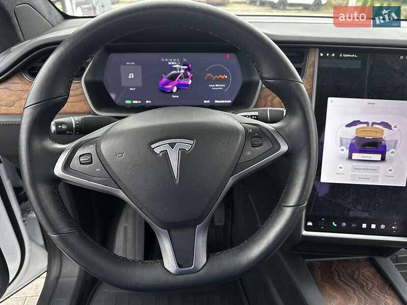 Позашляховик / Кросовер Tesla Model X 2018 в Львові