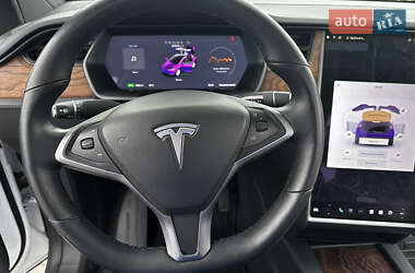 Позашляховик / Кросовер Tesla Model X 2018 в 