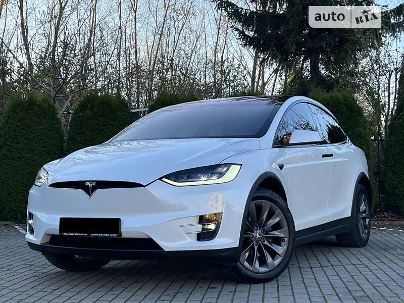 Tesla Model X 2018