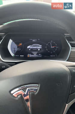 Внедорожник / Кроссовер Tesla Model X 2016 в 