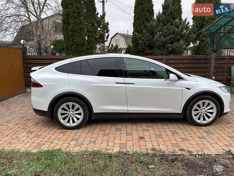 Внедорожник / Кроссовер Tesla Model X 2020 в Черкассах