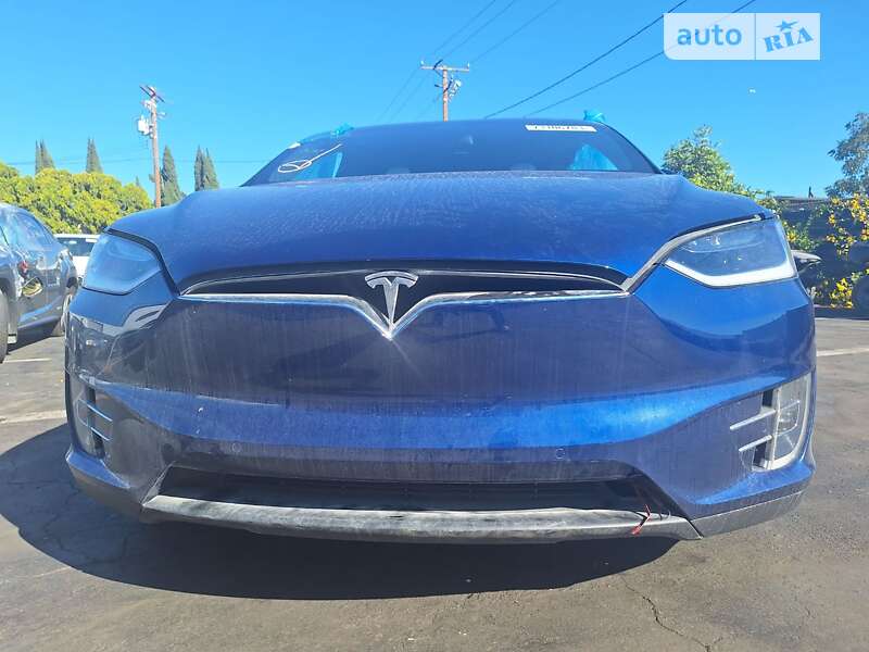 Позашляховик / Кросовер Tesla Model X 2018 в Черкасах фото 7 Позашляховик / Кросовер Tesla Model X 2018 в Черкасах