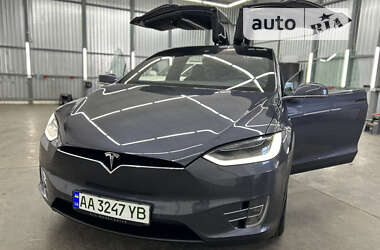 Внедорожник / Кроссовер Tesla Model X 2018 в Киеве