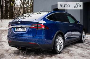 Позашляховик / Кросовер Tesla Model X 2016 в Києві