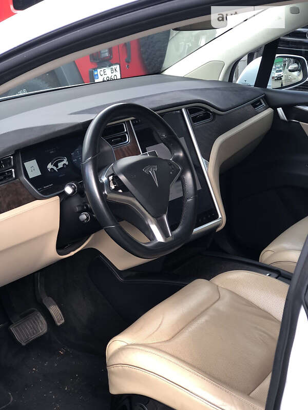 Внедорожник / Кроссовер Tesla Model X 2016 в 