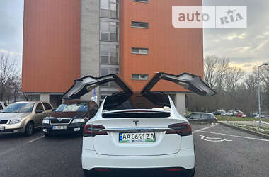 Внедорожник / Кроссовер Tesla Model X 2019 в Киеве