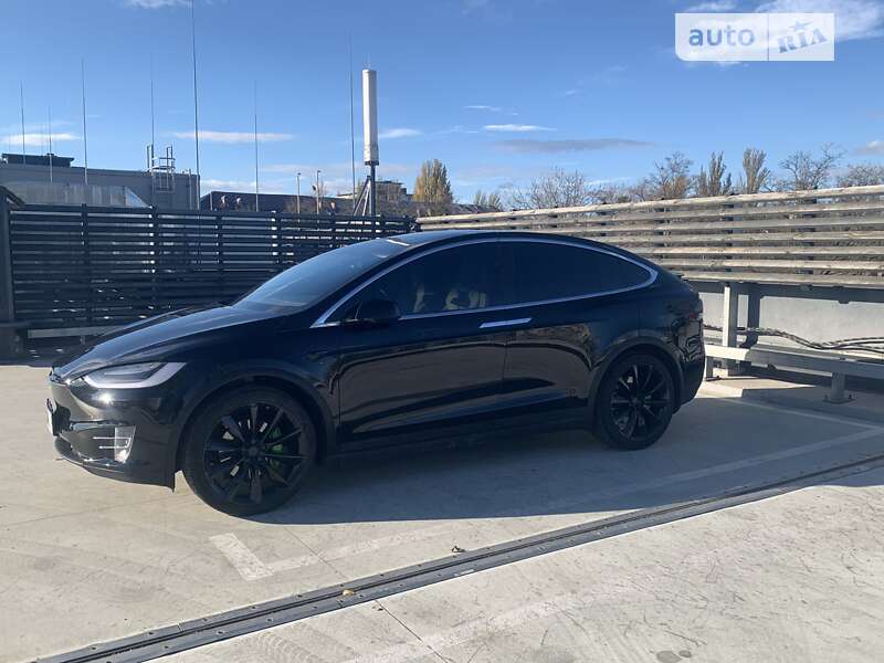 Позашляховик / Кросовер Tesla Model X 2018 в Києві