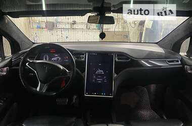 Внедорожник / Кроссовер Tesla Model X 2016 в Черновцах