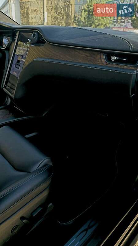 Внедорожник / Кроссовер Tesla Model X 2020 в Одессе