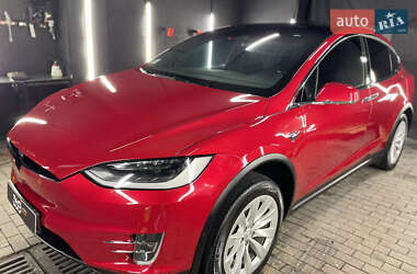 Позашляховик / Кросовер Tesla Model X 2017 в Львові