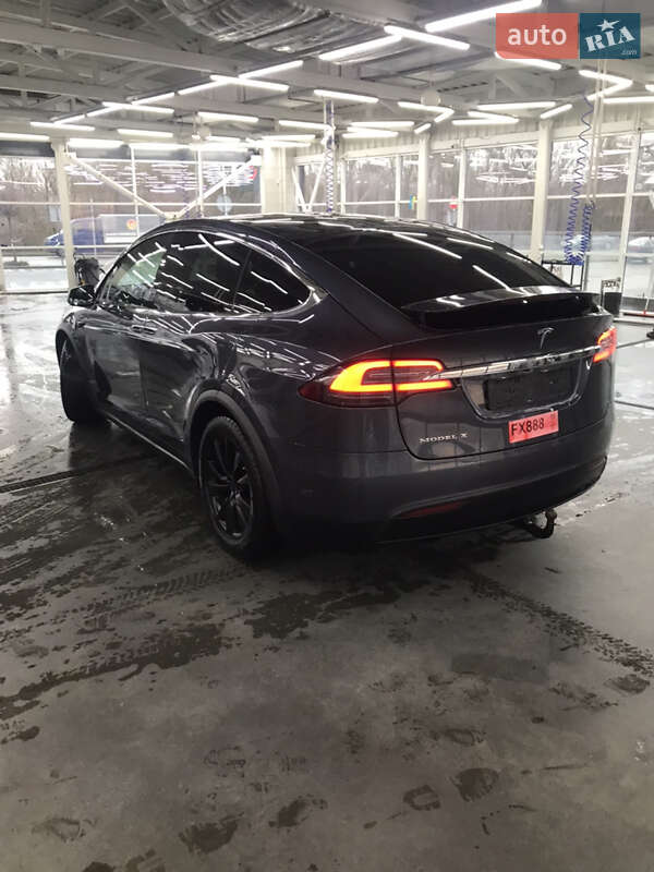 Позашляховик / Кросовер Tesla Model X 2017 в Луцьку фото 25 Позашляховик / Кросовер Tesla Model X 2017 в Луцьку