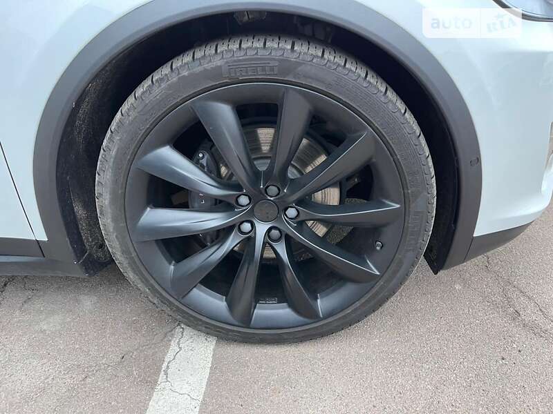 Внедорожник / Кроссовер Tesla Model X 2020 в Днепре