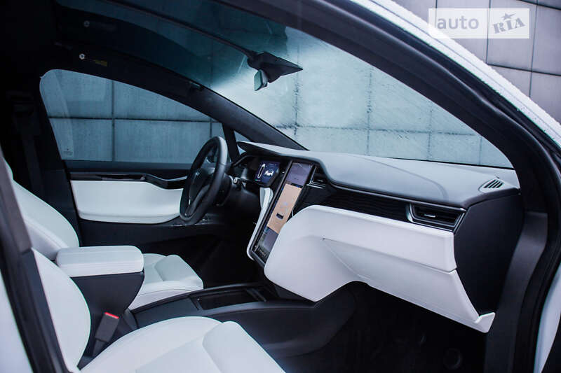 Внедорожник / Кроссовер Tesla Model X 2020 в Днепре
