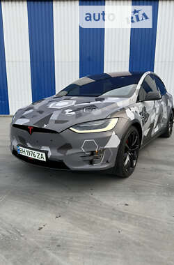 Позашляховик / Кросовер Tesla Model X 2016 в Одесі