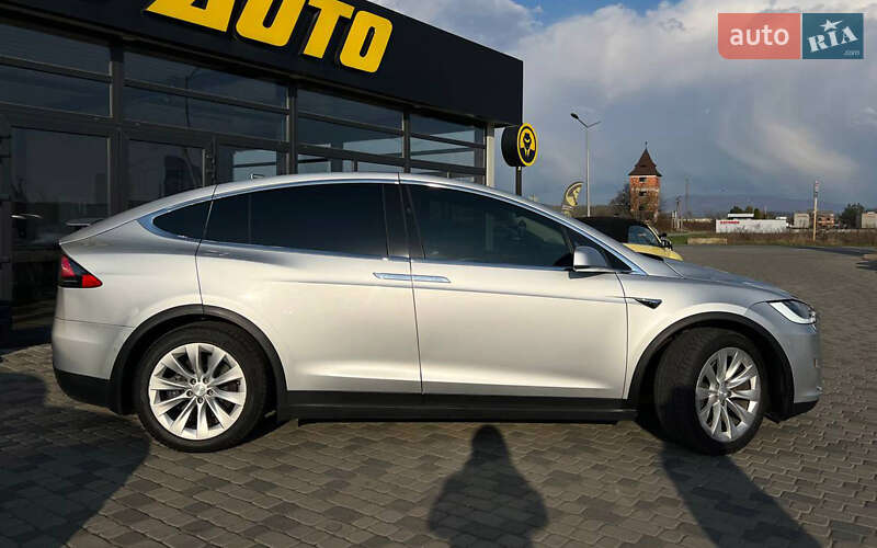 Внедорожник / Кроссовер Tesla Model X 2018 в Мукачево