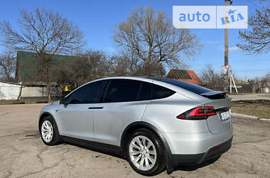 Внедорожник / Кроссовер Tesla Model X 2016 в Чернигове