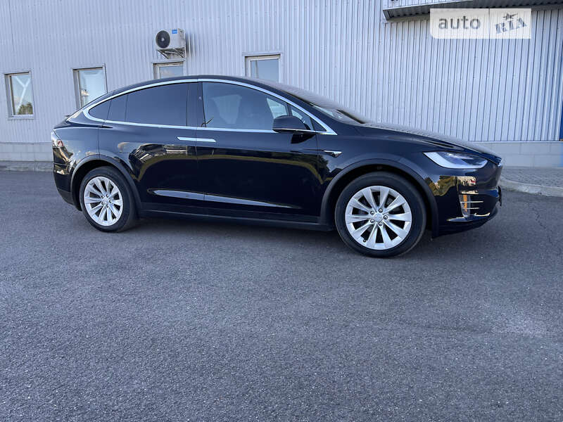 Внедорожник / Кроссовер Tesla Model X 2017 в Луцке фото 10 Внедорожник / Кроссовер Tesla Model X 2017 в Луцке