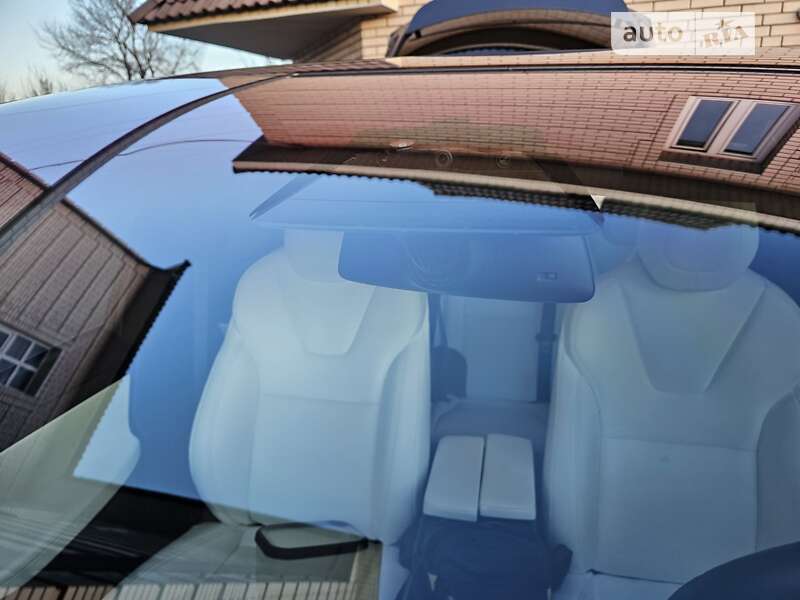 Позашляховик / Кросовер Tesla Model X 2018 в Черкасах
